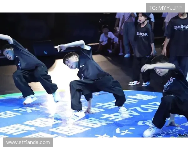 全国街舞大赛点评聚焦北京攀岩队技术表现与舞台魅力的完美结合 全国街舞大赛点评聚焦北京攀岩队技术表现与舞台魅力的完美结合