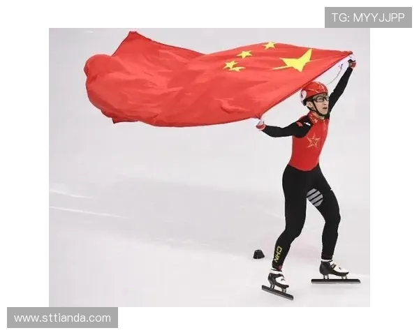 武汉羽毛球队的崛起之路与邀请赛的辉煌成就全景回顾 武汉羽毛球队的崛起之路与邀请赛的辉煌成就全景回顾