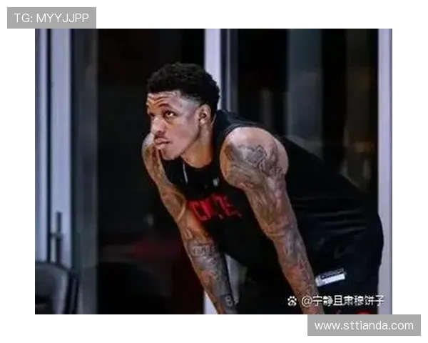 休斯顿火箭与灰熊激战成焦点双方球员表现精彩纷呈