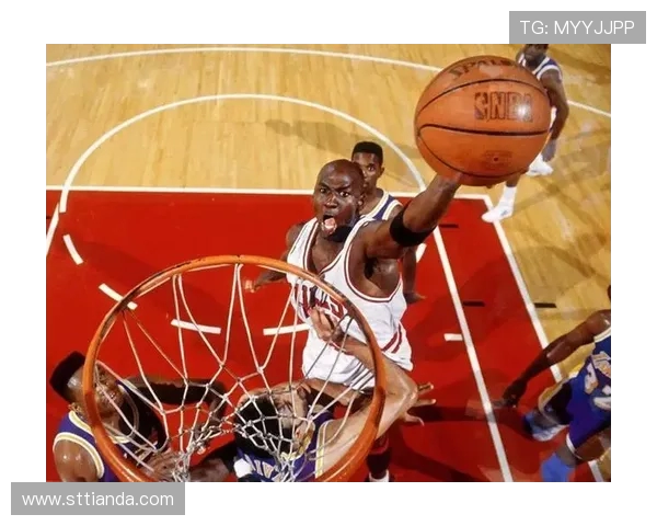 奥尼尔与小乔丹的传奇对决谁才是篮球历史上的真正巨星